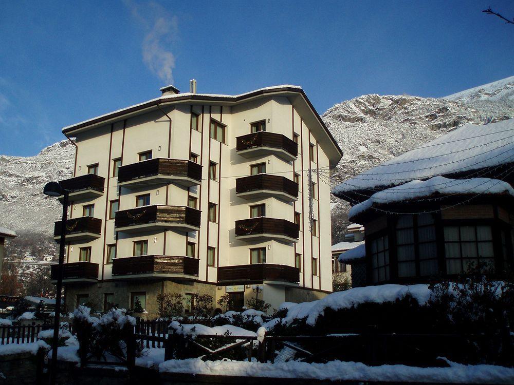 Hotel Au Soleil Saint-Vincent Eksteriør bilde