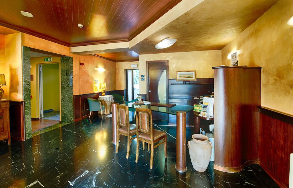 Hotel Au Soleil Saint-Vincent Eksteriør bilde